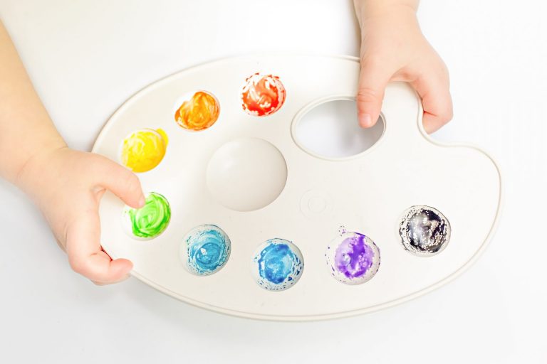 4 Amazing Benefits of Art for Preschoolers (Plus Tips for Exploring Creativity at Home!)